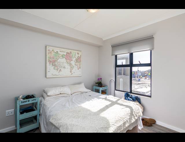 1 BEDROOM APARTMENT FOR SALE IN TABLE VIEW